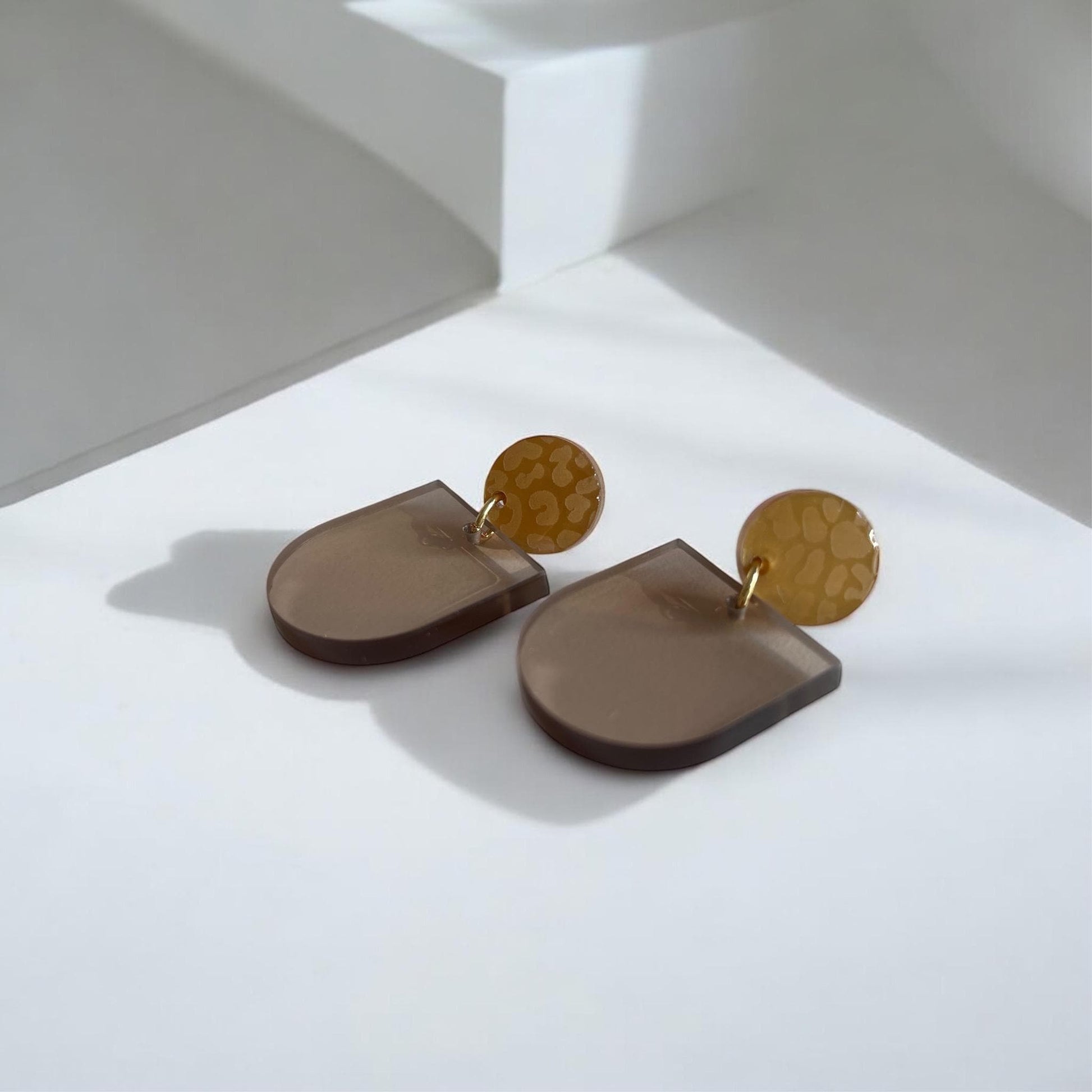 Ohrring »Tine« | allergikerfreundlich | braunes Acryl | Leomuster | gold | leichte Statement-Ohrringe | Schmuck | Geschenk beste Freundin