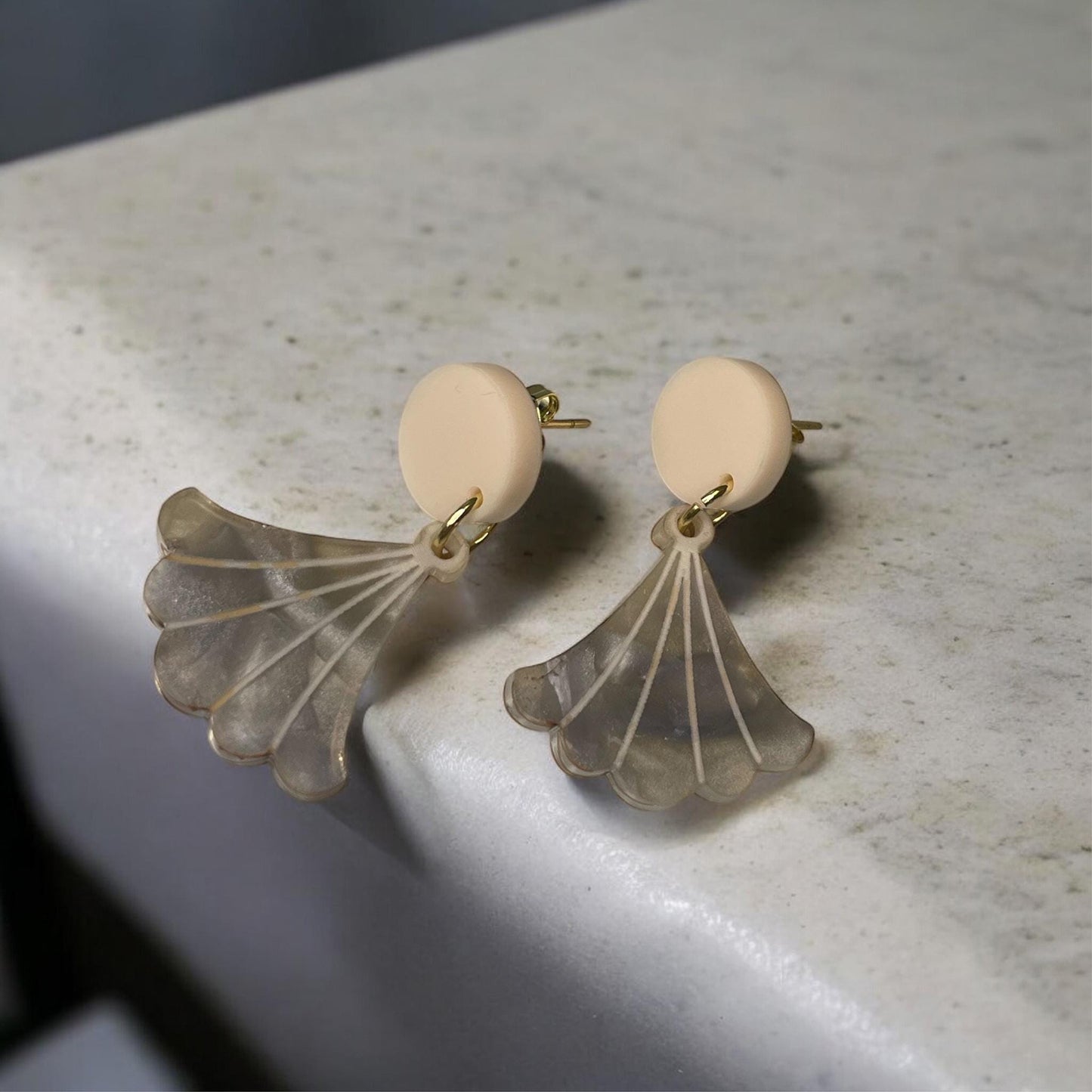 Ohrring »Anneliese« | allergikerfreundlich | marmoriertes Acryl | Muschel | perlmutt | leichte Statement-Ohrringe | Schmuck | Geschenk