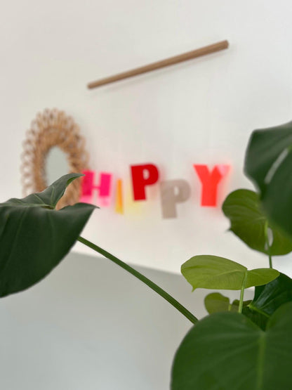 Mobilé »HAPPY.rot« | Statement | 100% recyceltes Acryl | Suncatcher | Wandschmuck | Dekoartikel | Inneneinrichtung | Suncatcher | Geschenk