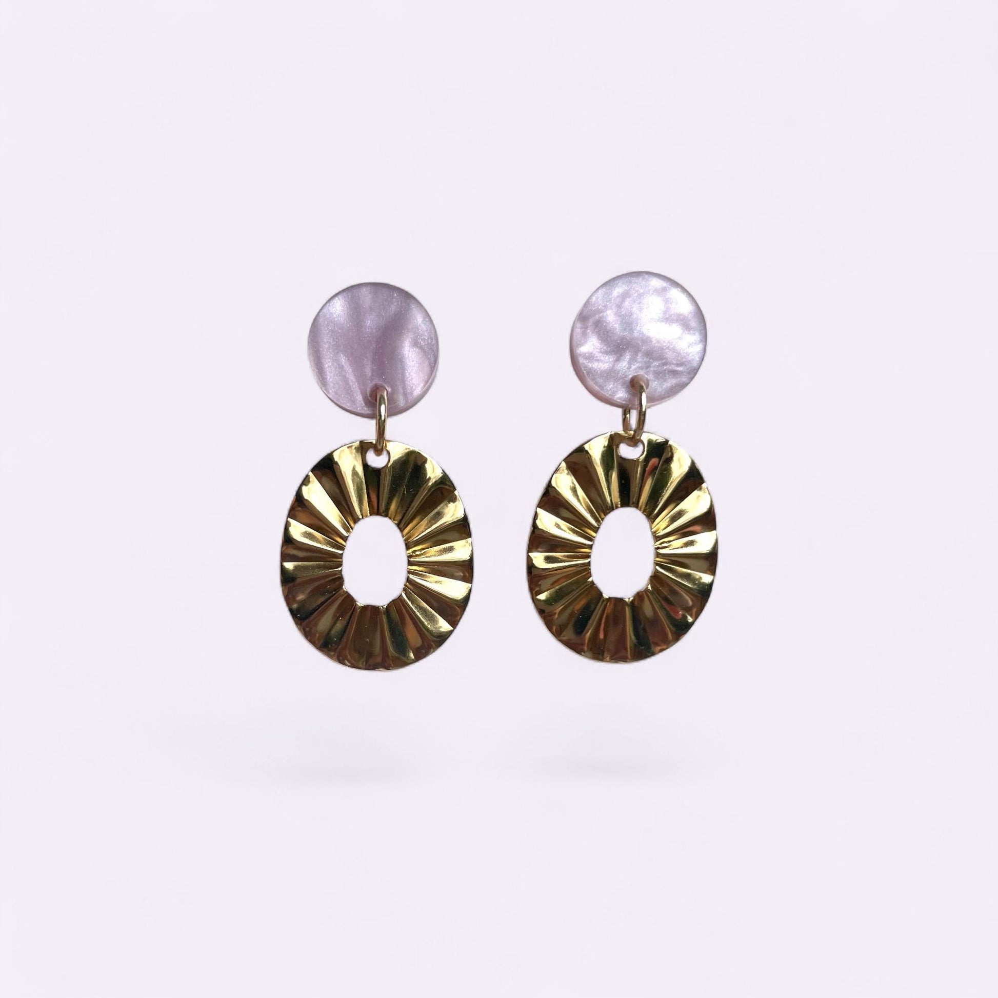 Ohrring »Erna« | allergikerfreundlich | Acryl in lila Perlmuttoptik | Edelstahl vergoldet| leichte Statement-Ohrringe | Schmuck | Geschenk