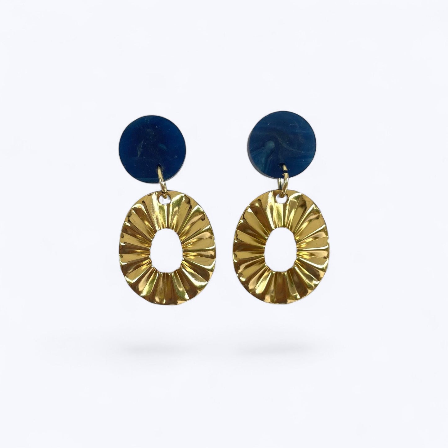 Ohrring »Erna« | allergikerfreundlich | Acryl in blauer Perlmuttoptik | Edelstahl 18 K | leichte Statement-Ohrringe | Schmuck | Geschenk