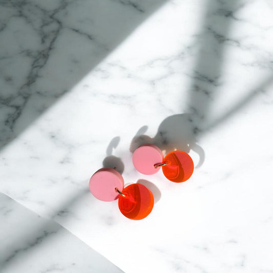 Ohrring »Lotta« | Farbvarianten | allergikerfreundlich | rosa und neonorangenes Acryl | leichte Statement-Ohrringe | Schmuck | Geschenk