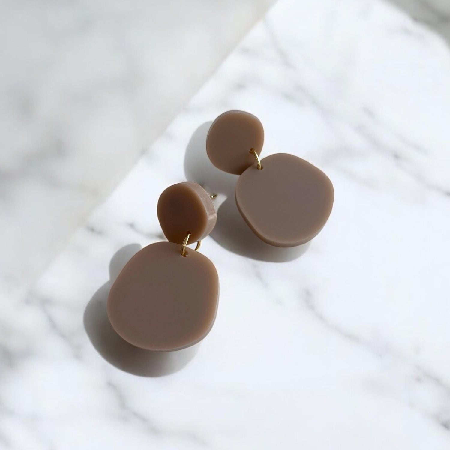 Ohrring »Jana« | allergikerfreundlich | asymmetrisch | 2-teilig | braun | leichte Statement-Ohrringe | Schmuck | Geschenk