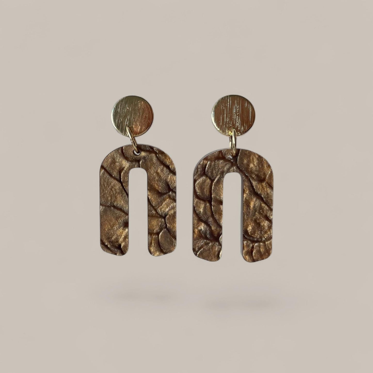 Ohrring »Marianne« | allergikerfreundlich | Messing vergoldet | braun marmoriertes Acryl | leichte Statement-Ohrringe | Schmuck | Geschenk