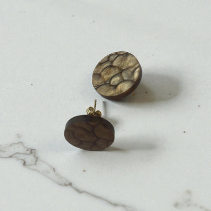 Ohrring-Stecker »Marianne« | allergikerfreundlich | Acryl in Perlmutt braun | großer Kreis