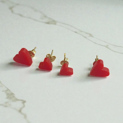 Ohrring-Stecker »Valentina« | allergikerfreundlich | Herz | rot glänzendes Acryl | zwei Größen