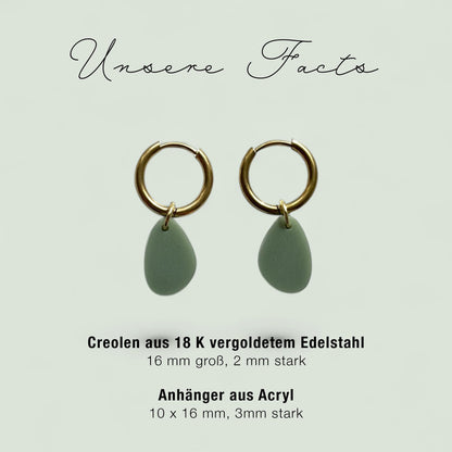 Creolen + Acryl-Anhänger »Tropfen Olive« | Creolen Edelstahl 18K vergoldet | Acryl in oliv-grün matt| leichte Ohrringe