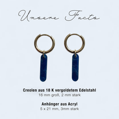 Creolen + Acryl-Anhänger »Stab blau« | Creolen Edelstahl 18K vergoldet | Acryl blau meliert | 70er Jahre Look | leichte Ohrringe