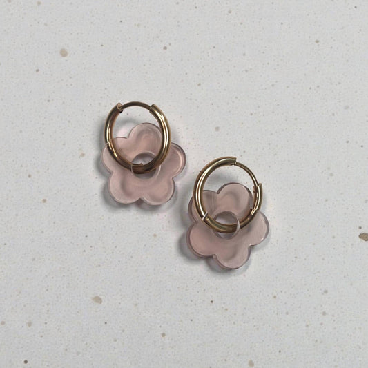 Creolen + Acryl-Anhänger »Blume braun« | Creolen Edelstahl 18K vergoldet | Acryl in braun transparent| leichte Statement-Ohrringe