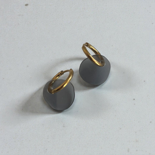 Creolen + Acryl-Anhänger »Bubble grau« | Creolen Edelstahl 18K vergoldet | Acryl in grau transparent | leichte Ohrringe