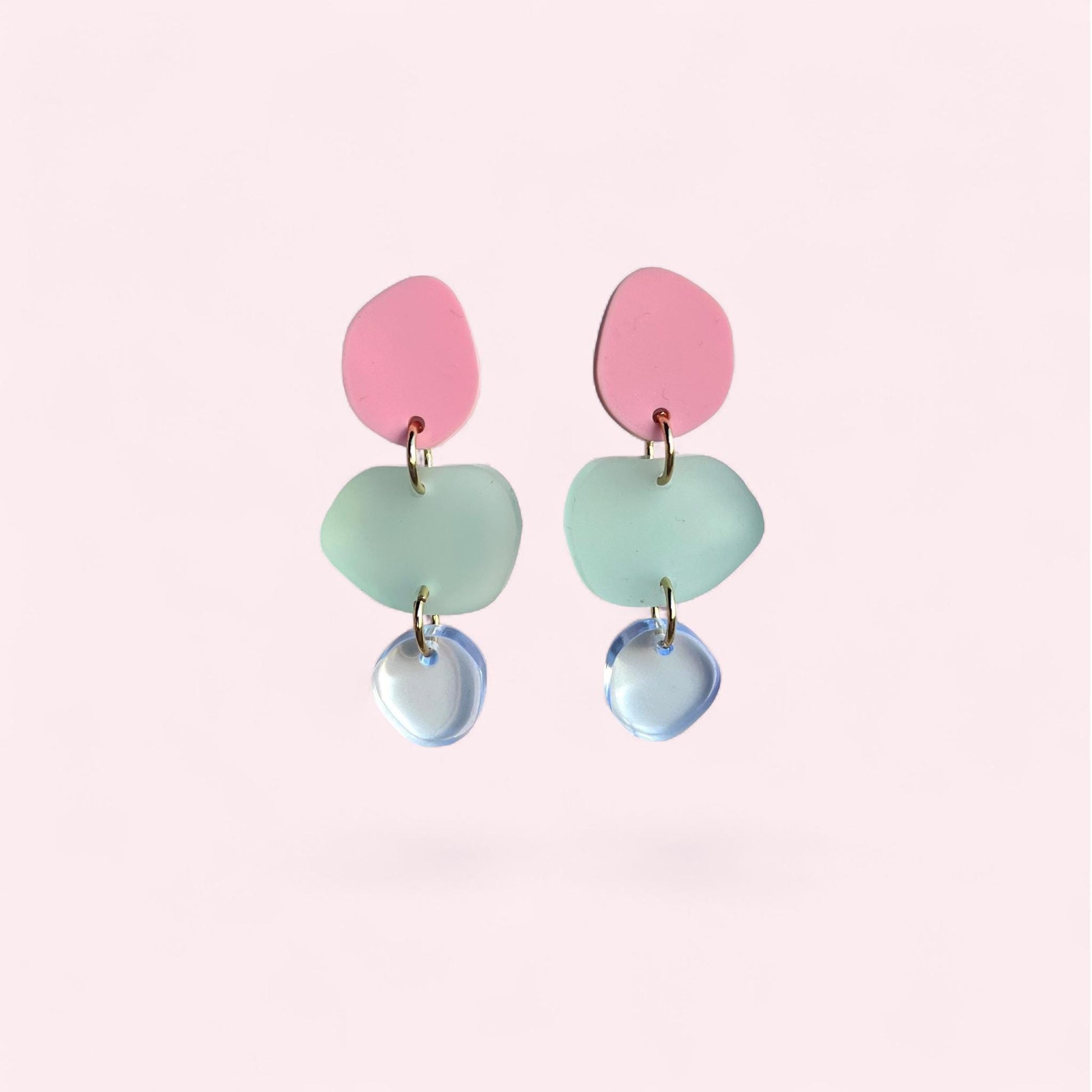 Ohrring »Freja« | allergikerfreundlich | asymmetrisch | 3-teilig | rosa, Frost, hellblau transparent | leichte Statement-Ohrringe | Schmuck