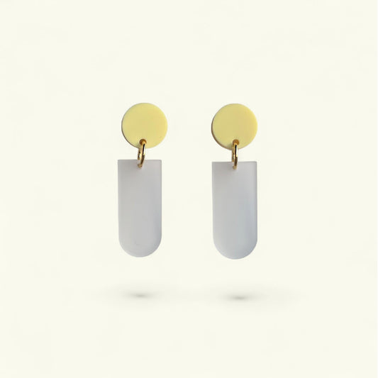 Ohrring »Lisbeth« | allergikerfreundlich | hellgelb matt und Milchglas | Trendfarbe | leichte Statement-Ohrringe | Schmuck
